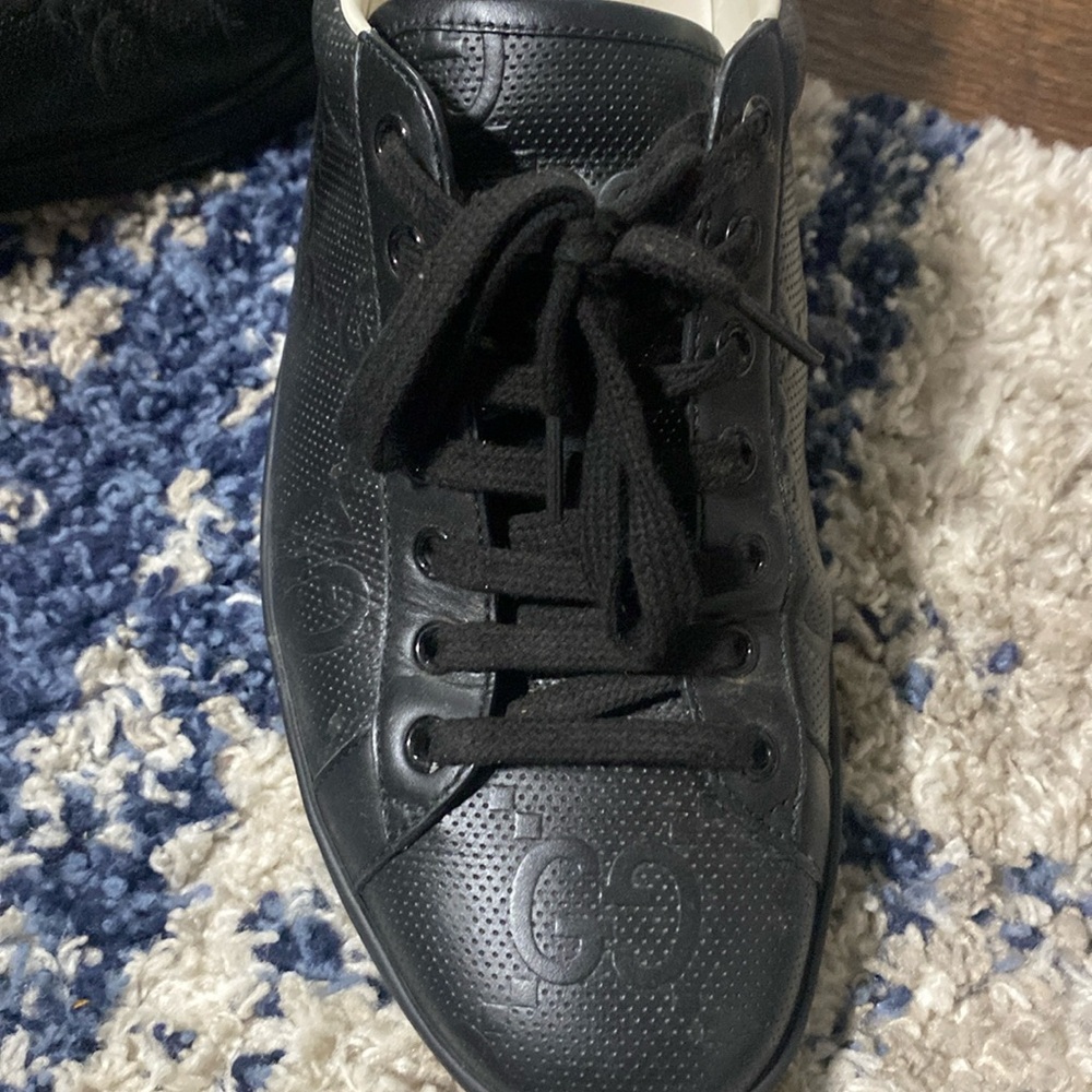 Gucci shoes